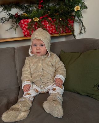 Tyto krásné dětské komplety najdete na našich stránkách 🐞🐌 https://www.walencian.cz Zakoupit můžete jako komplet, ale i...